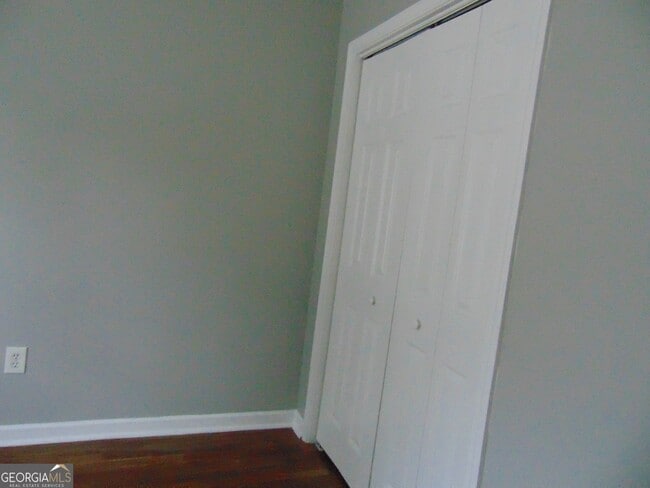 Building Photo - 645 Ell St