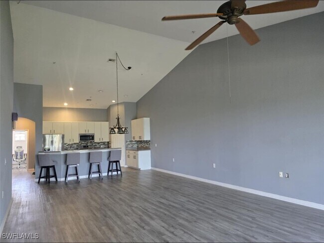 Building Photo - 14830 Calusa Palms Dr