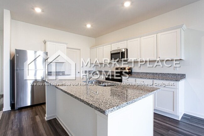 Building Photo - 144 Bandimere Pkwy
