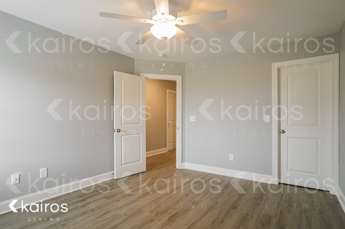 Building Photo - 3708 Oak Leaf Wy