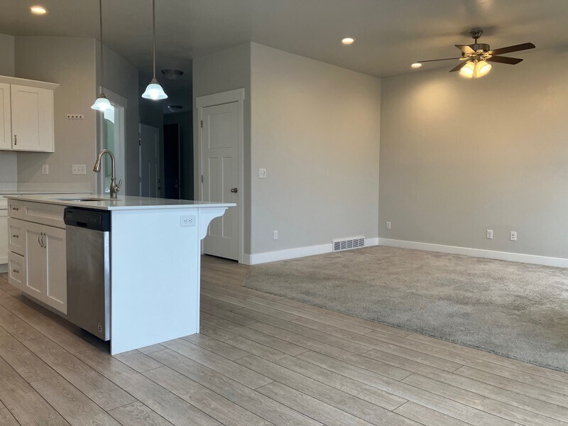 Building Photo - 4308 W Hemsley Ln
