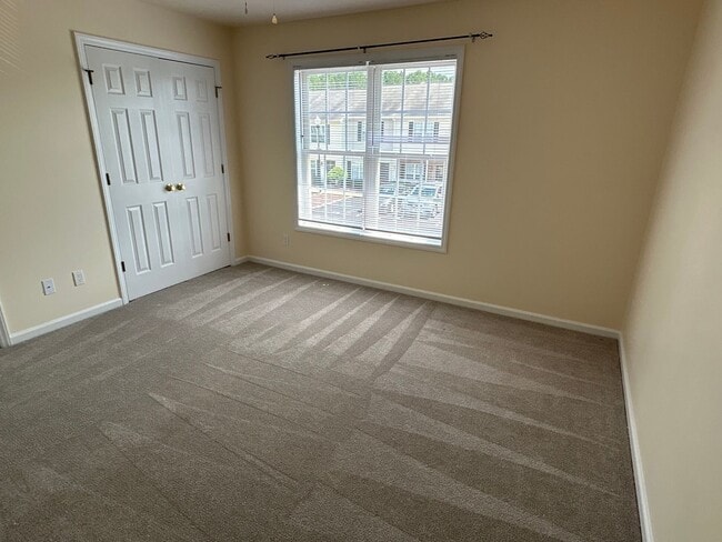 Building Photo - Updated 2 Bed | 2.5 Bath Townhouse in Clayton