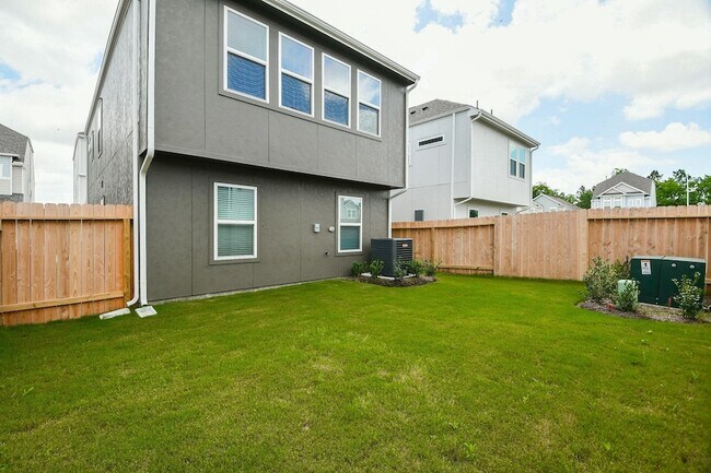 Building Photo - 11416 Lucky Fls Dr