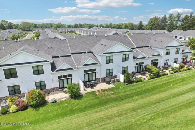 Building Photo - 42 Dogleg Ln
