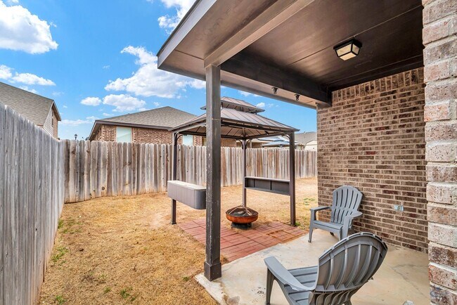 Building Photo - 7041 XIT Ranch Rd