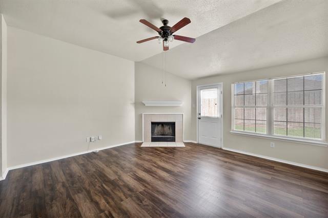 Building Photo - 812 Sierra Cir