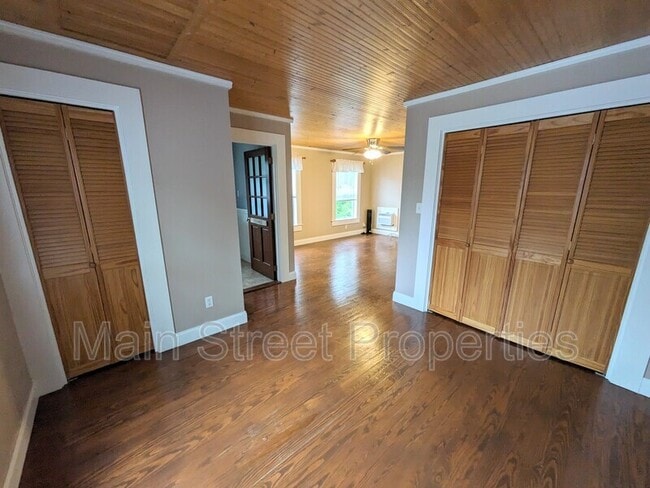 Building Photo - 1705 N 17th Ave