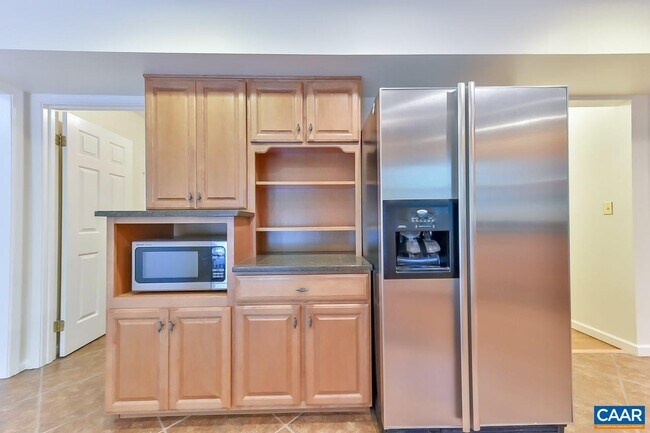 Building Photo - 1012 Wildmere Pl