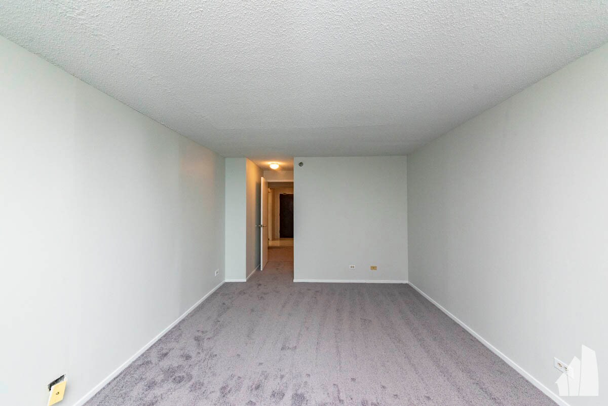 Building Photo - 195 N Harbor Dr