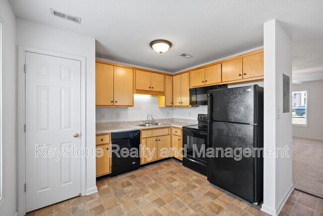 Building Photo - 512 Peachers Ridge Rd