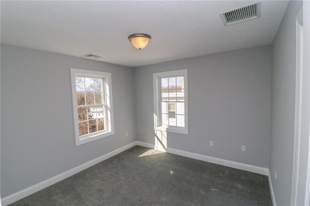 Building Photo - 129 Mill St