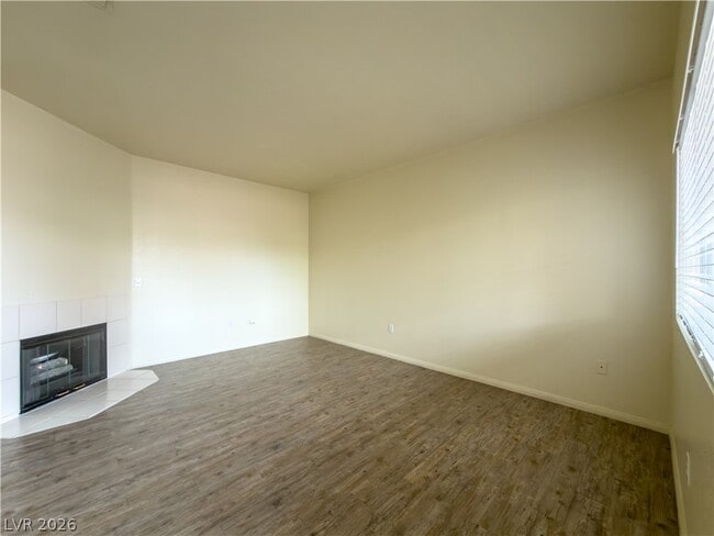 Building Photo - 5250 S Rainbow Blvd