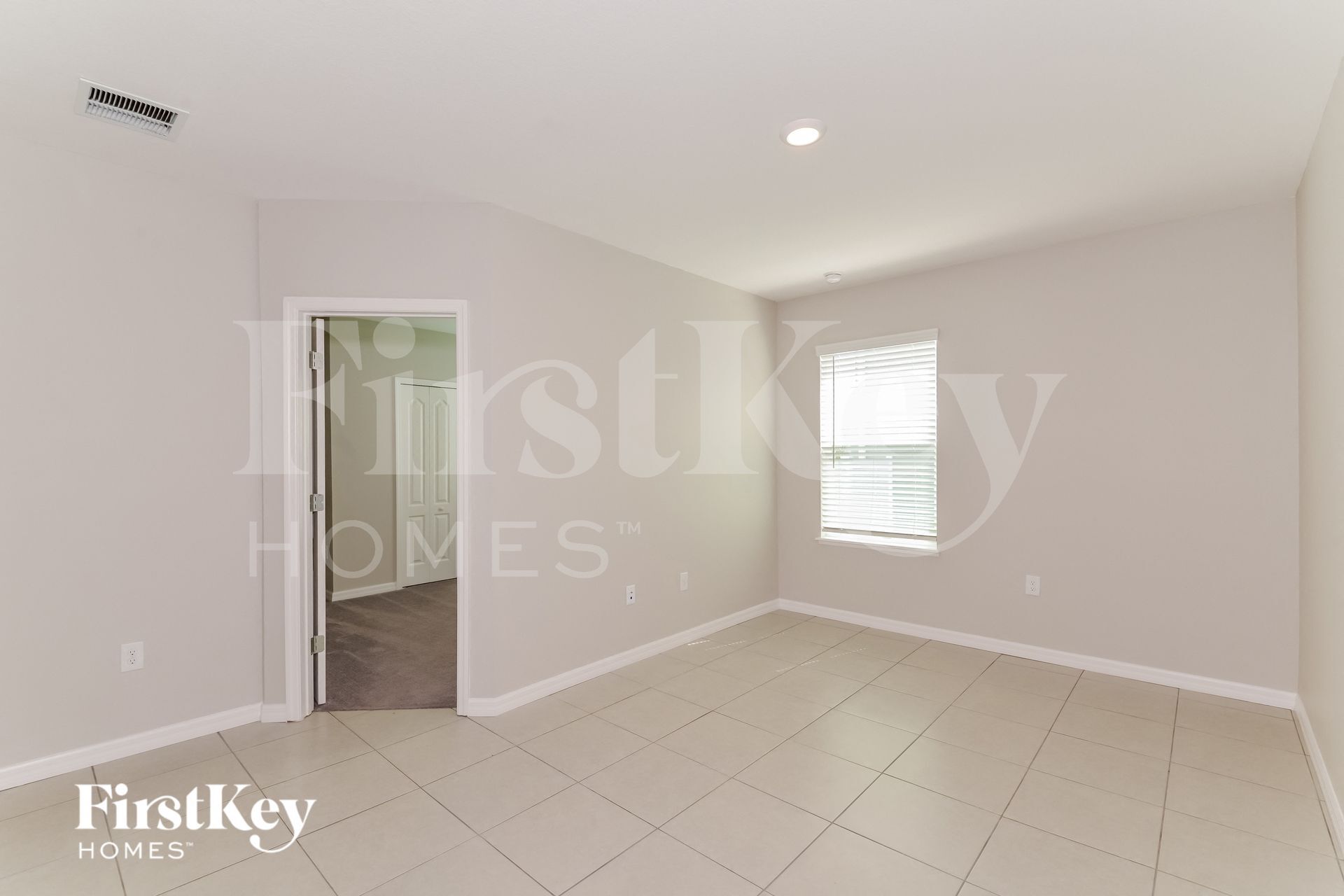 Building Photo - 4526 Birdsong Dr