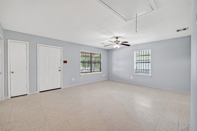 Building Photo - 11411 Roandale Dr