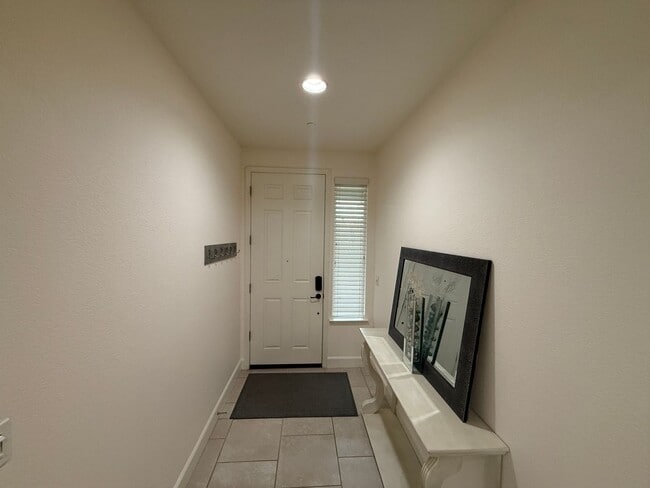 Building Photo - Beautiful Home in Springlake