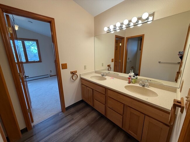 Building Photo - Perfect Table Mesa Family Home with Fully ...
