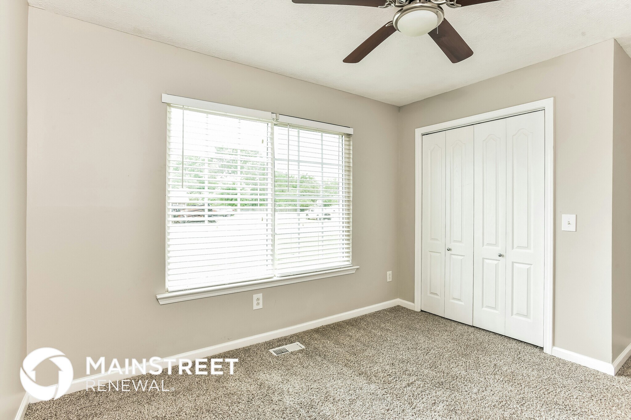 Building Photo - 206 Wildwood Dr