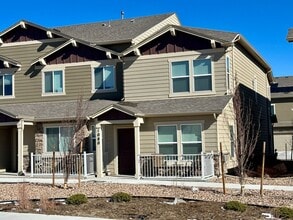 Building Photo - LIKE NEW CHAPEL HEIGHTS TOWNHOME w/ PIKES PEAK VIEWS - Security Deposit Waiver Available
