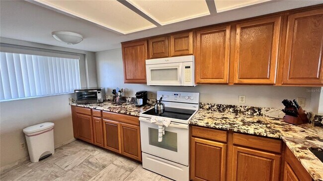 Building Photo - 363 Pinellas Bayway S