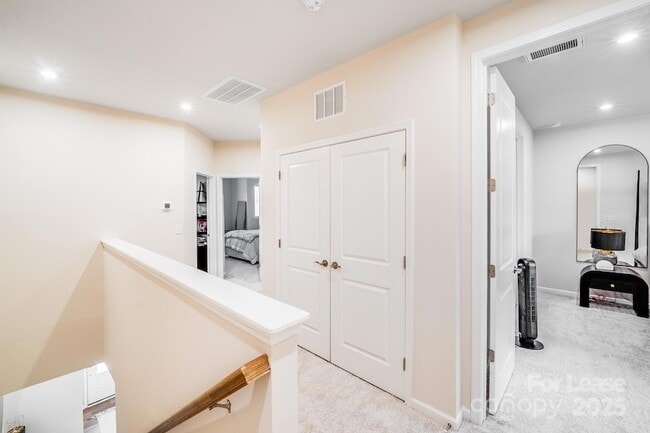 Building Photo - 3133 Hutton Gdns Ln