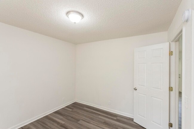Building Photo - 3104 Kinwood Dr