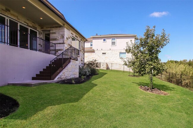 Building Photo - 607 Gunison Dr