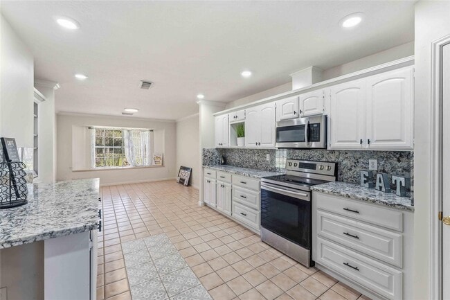 Building Photo - 7825 Hughes Ranch Rd