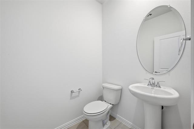 Building Photo - 701 Leavenworth Dr