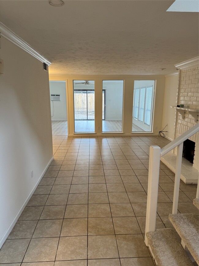 Building Photo - 139 Phanturn Ln