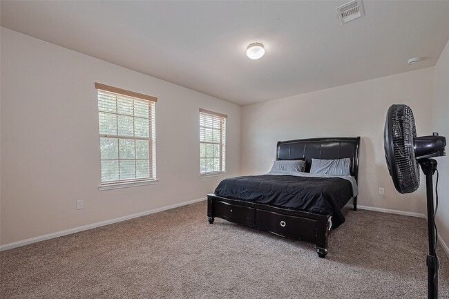 Building Photo - 20718 Bandrock Terrace