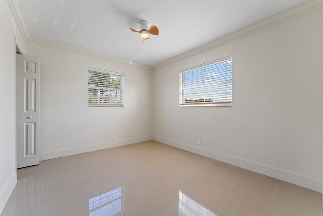 Building Photo - 12149 Colony Ave
