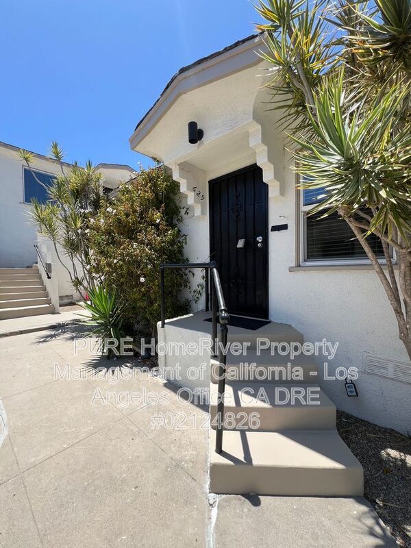 Building Photo - 629 W 23rd St