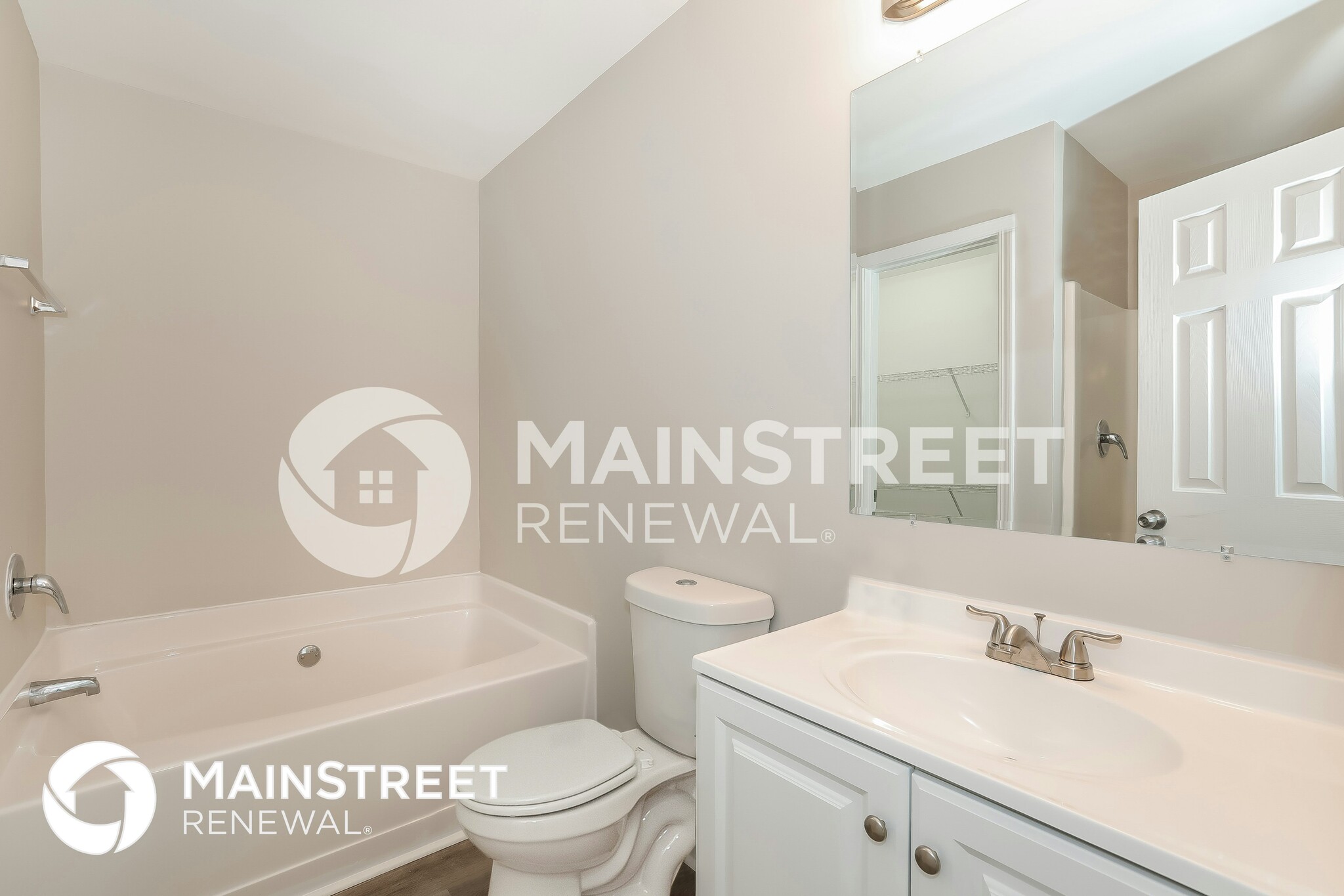 Building Photo - 4830 Tangerine Cir