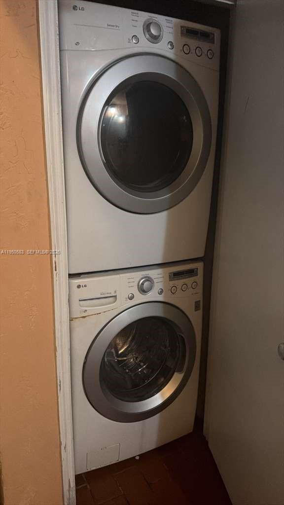 Building Photo - 2351 W 74th St