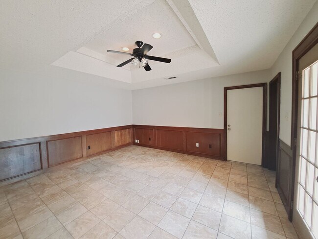 Building Photo - Amazing 3/2/2 in Bent Tree West Available ...