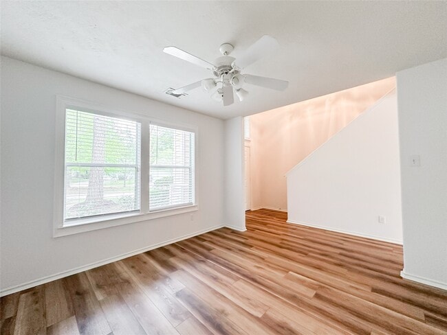 Building Photo - 11 Orion Star Ct