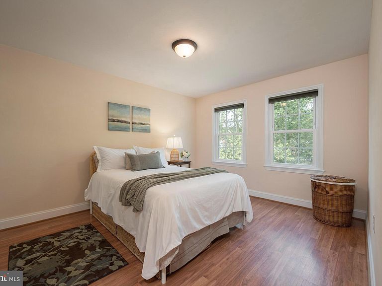 Building Photo - 6726 W Wakefield Dr