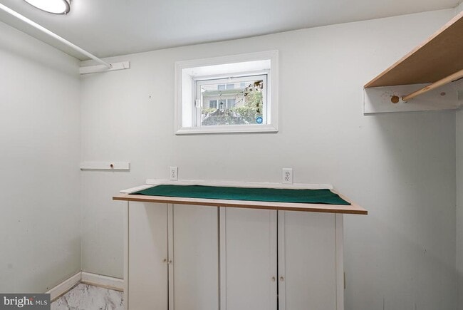 Building Photo - 6513 Old Dominion Dr