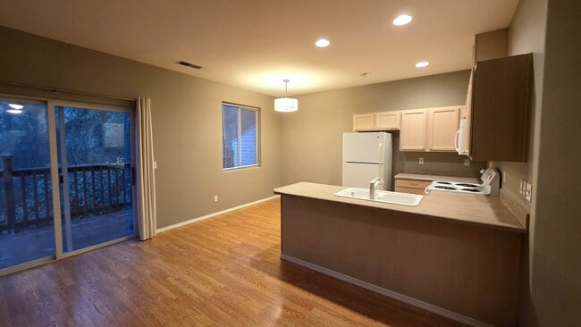 Building Photo - 15600 SW Talus Way