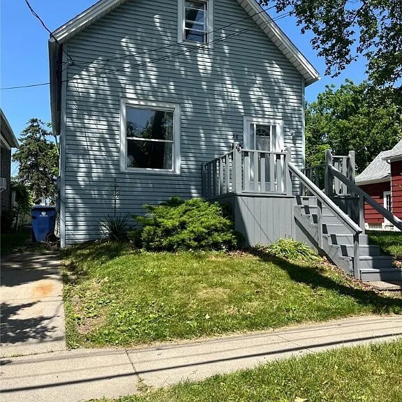 Primary Photo - 50 Ideal St