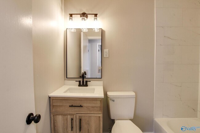 Building Photo - 629 Dawson Terrace NW