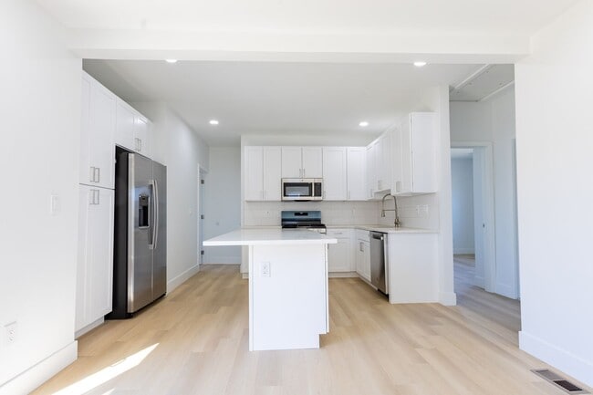 Building Photo - Brand new 3bed 2bath Single Family Home