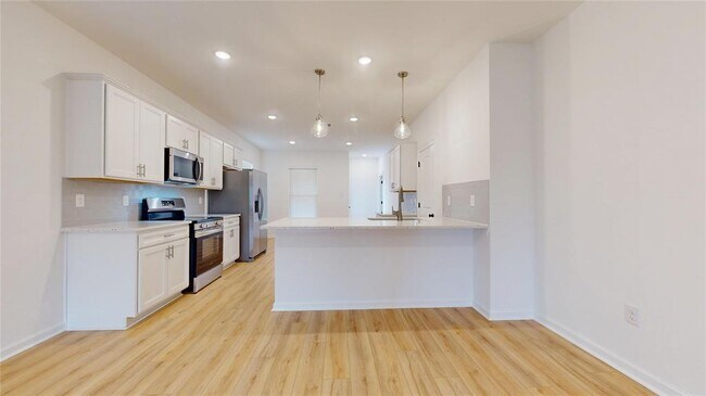Building Photo - 1003 Pecan Harvest Dr