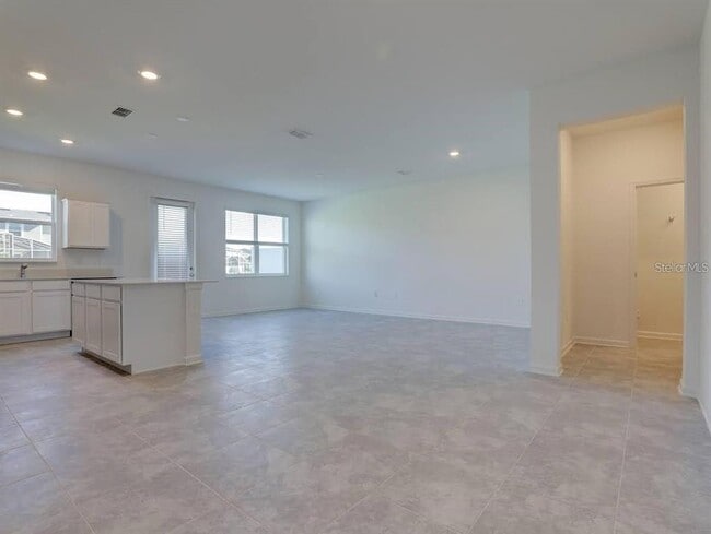 Building Photo - 291 Nine Iron Dr