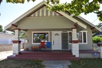 Building Photo - 166 N Cambridge St