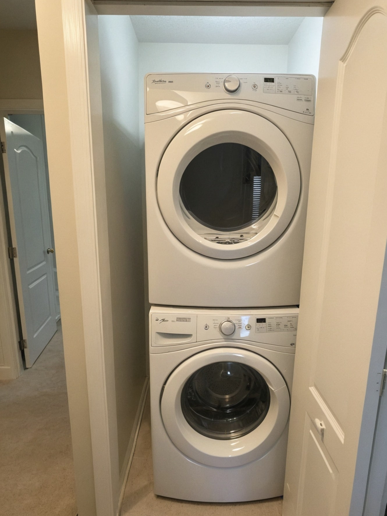 Building Photo - 680 Freedom Dr