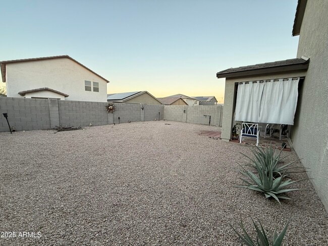 Building Photo - 6014 E Helios Dr