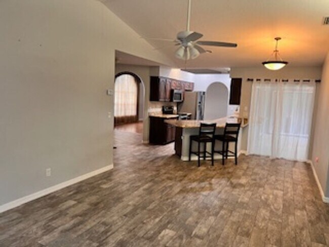 Building Photo - Annual DEEP CREEK Rental - 3/2/2