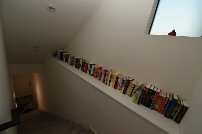 Building Photo - 1509 Cabrillo Ave