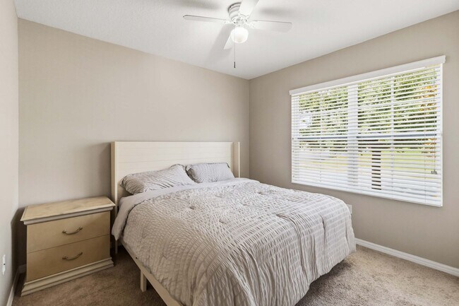Building Photo - 2318 Sequoia Way